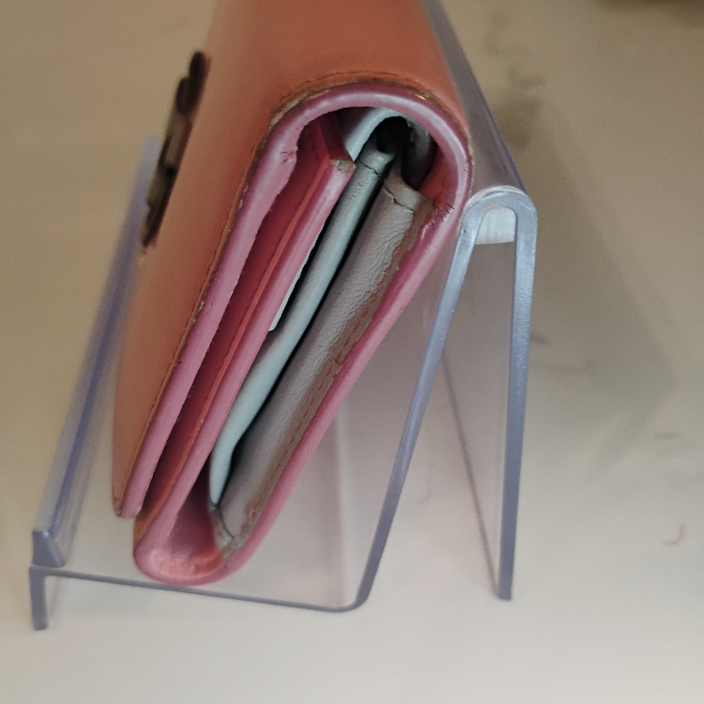 Miu Miu Medium Wallet - Pink Leather w/Gray Bow Detail - Picture 4 of 11